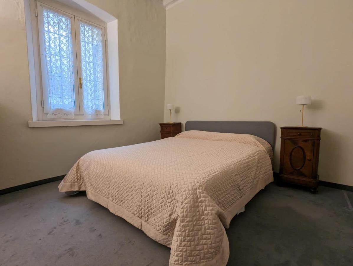 Papavero Piazza Delfino Bergamo Bagian luar foto